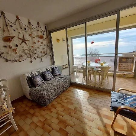 T2 En Front De Avec Terrasse A Agde - 5/6 Couchages - Fr-1-423-191