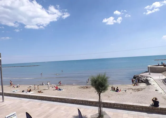 شقة T2 En Front De Avec Terrasse A Agde - 5/6 Couchages - Fr-1-423-191 *